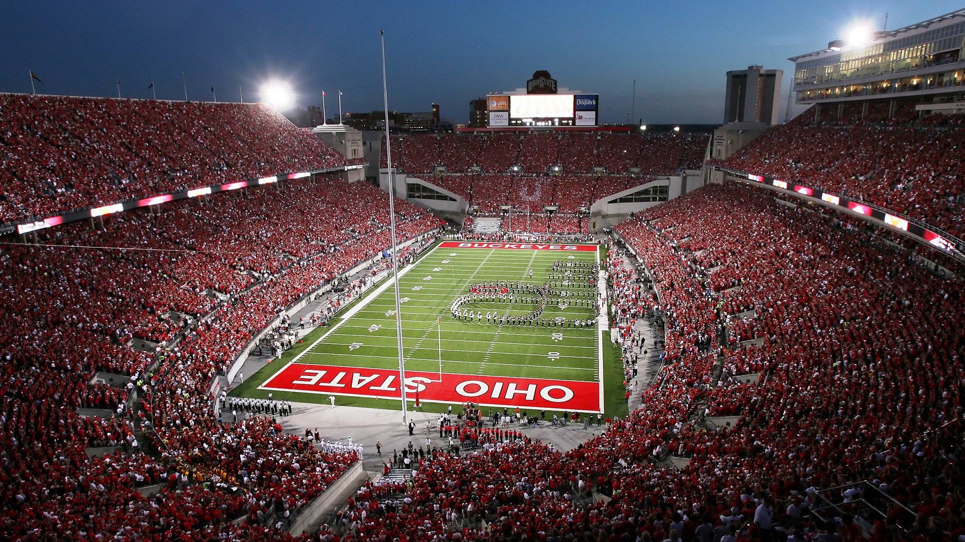 开云体育官方下载-星空夜跑，感受宁静中的运动魅力，星空下跑步图片